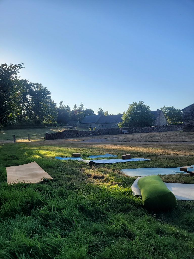 Yoga forge de Paimpont à brocéliande