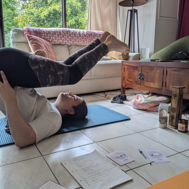 la découverte de la charrue un yoga pour une decouverte de son corps et pour un lacher prise sur Plelan-le-grand